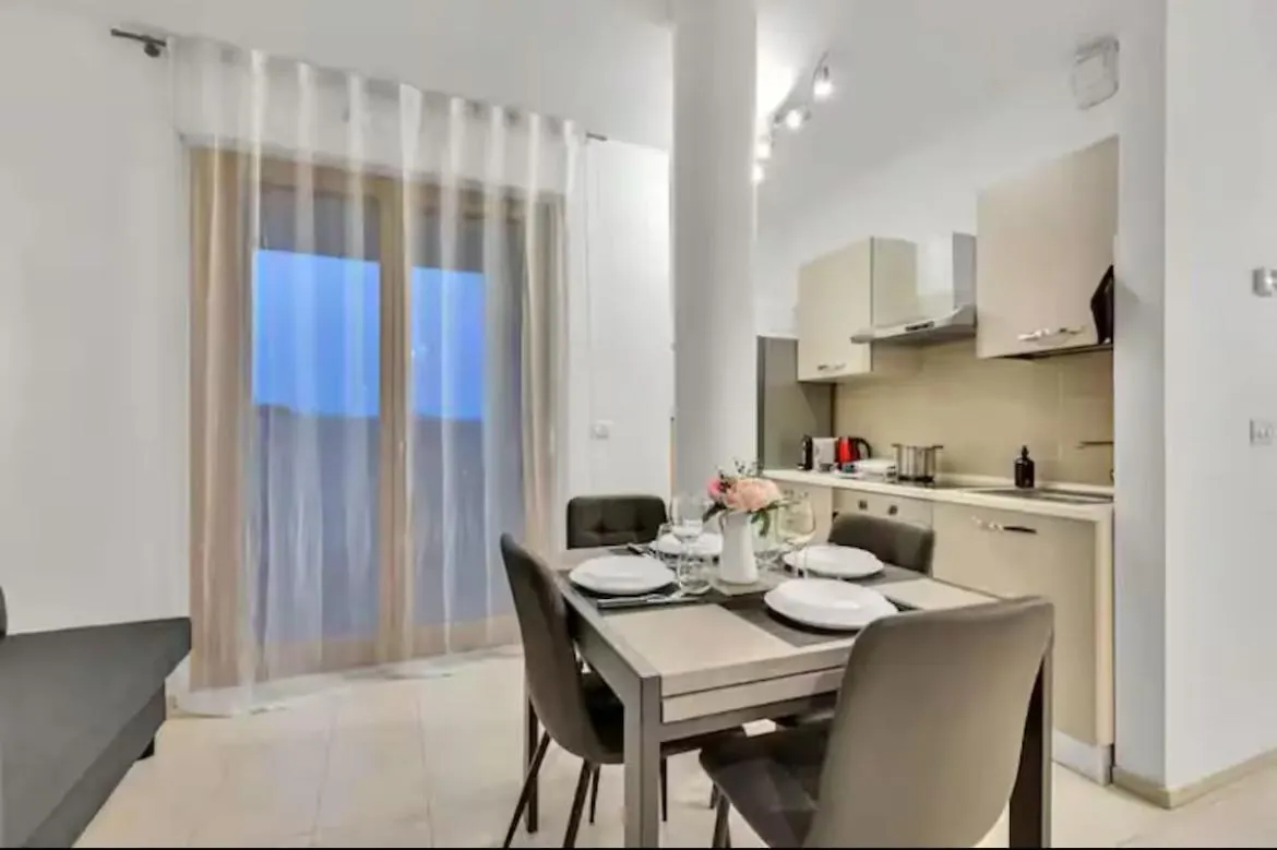 10 Min From Milan Linate-Private Garage Διαμέρισμα