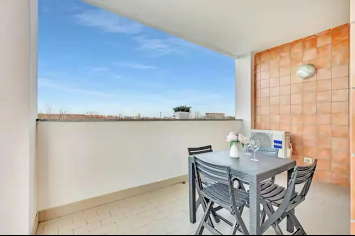 10 Min From Milan Linate-Private Garage Διαμέρισμα